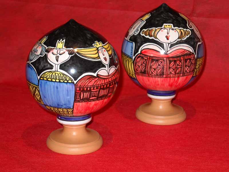 Pumi_decorati_re_regine_1 Pumi_decorati_re_regine_1