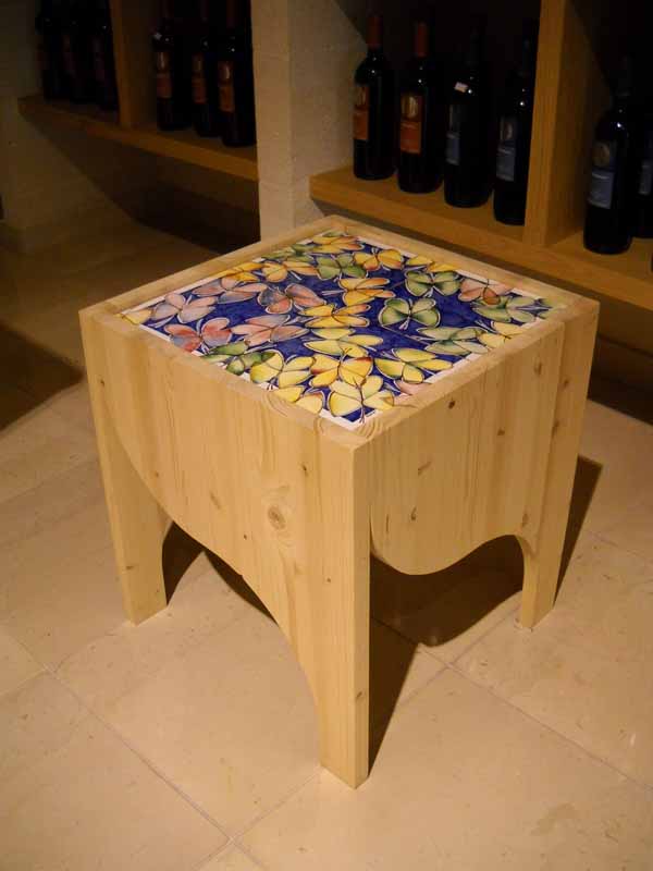 Tavolino_arredo_legno_ceramica_decorata_5 Tavolino_arredo_legno_ceramica_decorata_5